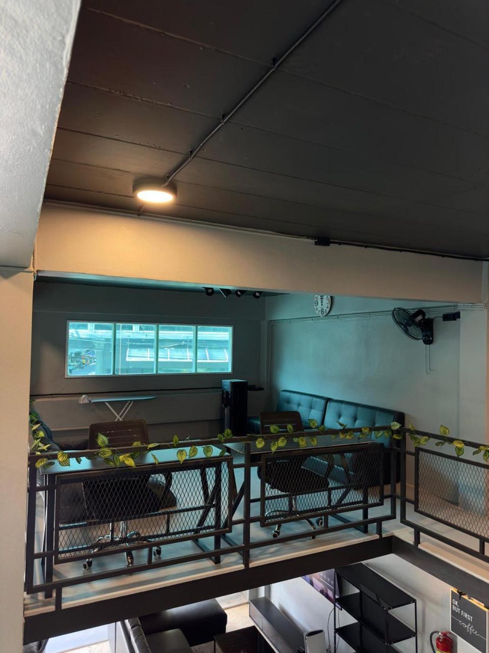 פאטאיה Champagne Hostel & Cafe מראה חיצוני תמונה