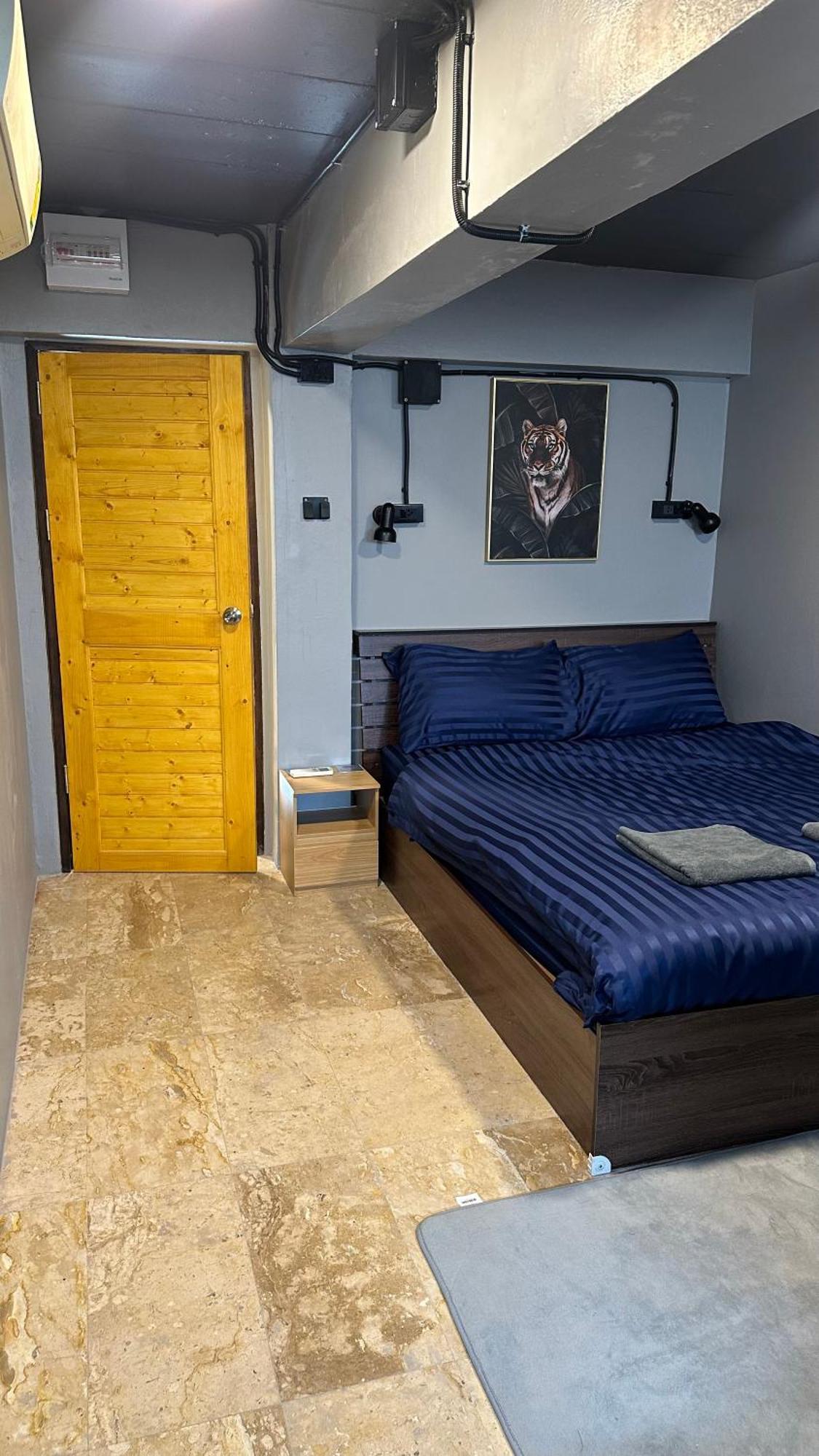 פאטאיה Champagne Hostel & Cafe מראה חיצוני תמונה