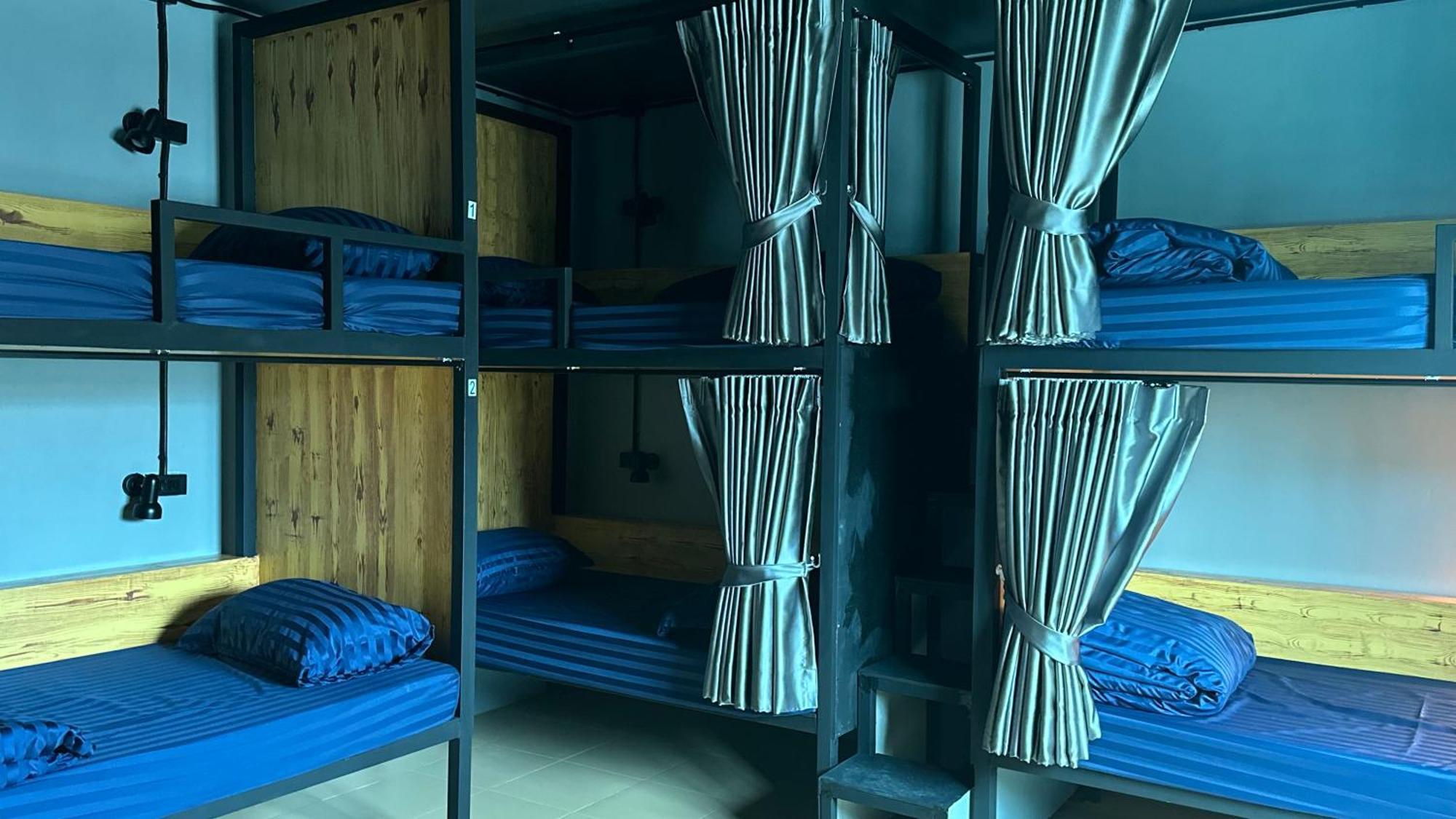 פאטאיה Champagne Hostel & Cafe מראה חיצוני תמונה