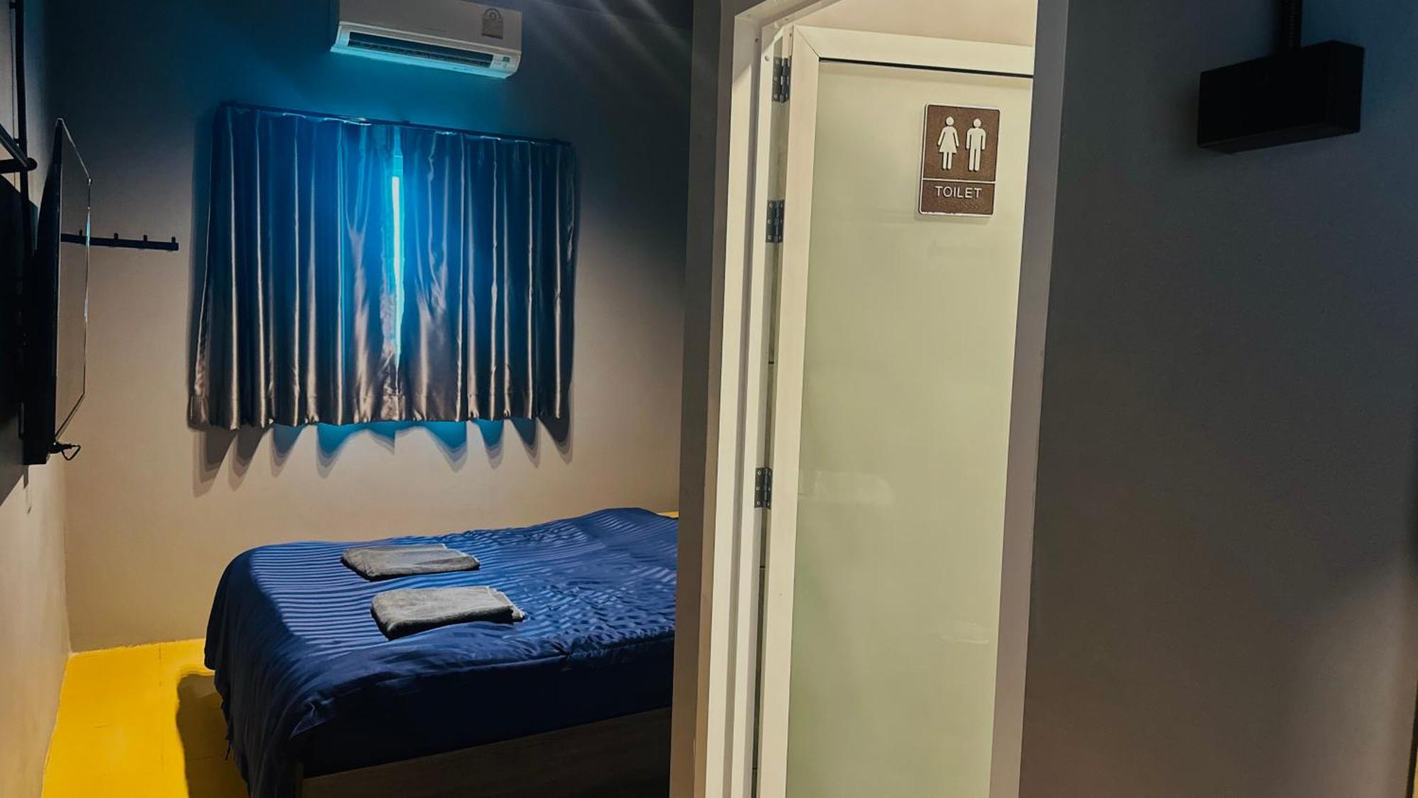 פאטאיה Champagne Hostel & Cafe מראה חיצוני תמונה